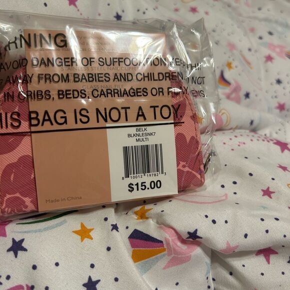 NWT Belk Pink Multi-Color Nail Care Kit - Picture 7 of 11